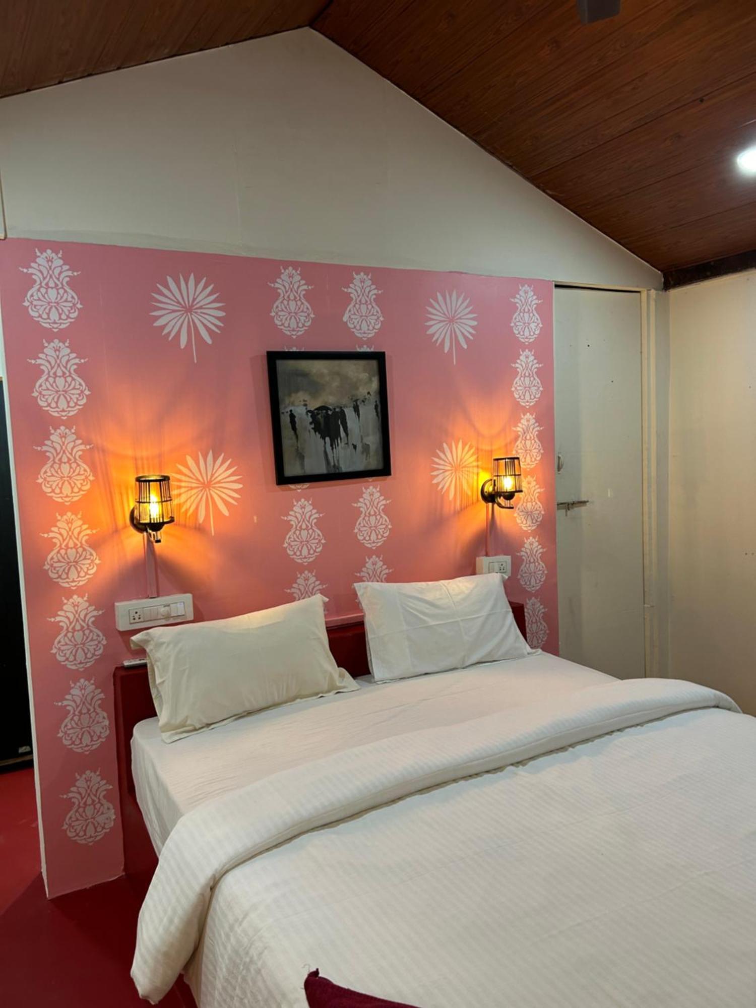 مادريم Shiva Cottages المظهر الخارجي الصورة